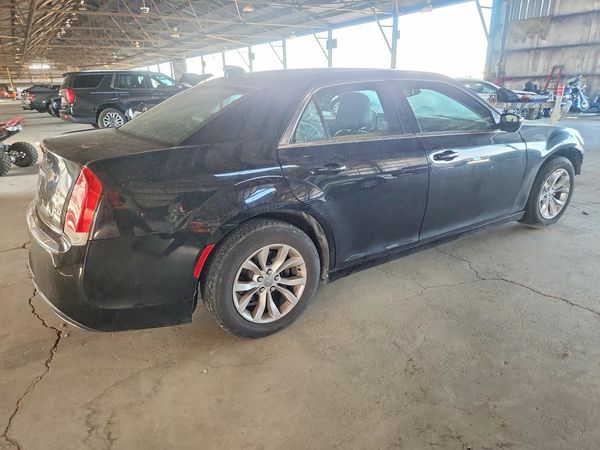 2015 CHRYSLER 300