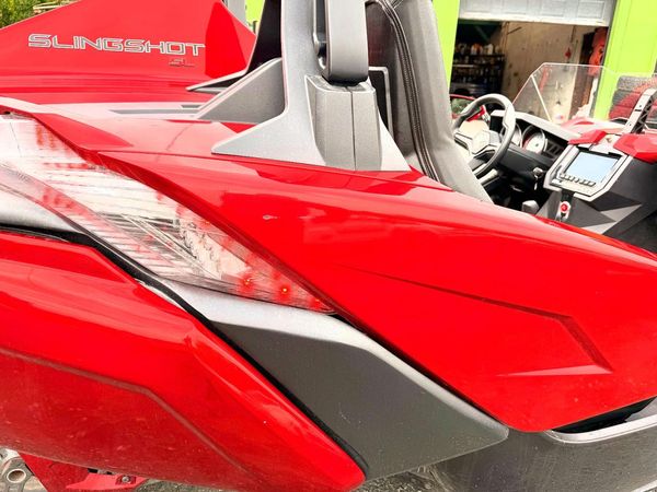 2018 POLARIS SLINGSHOT Open Cab