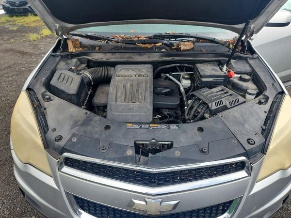 2012 CHEVROLET EQUINOX 1LT — Engine bay