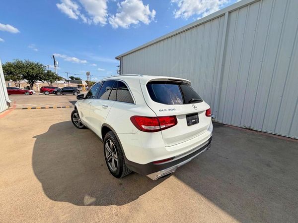 2016 MERCEDES-BENZ GLC GLC300