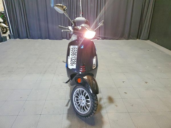2017 VESPA SPRINT