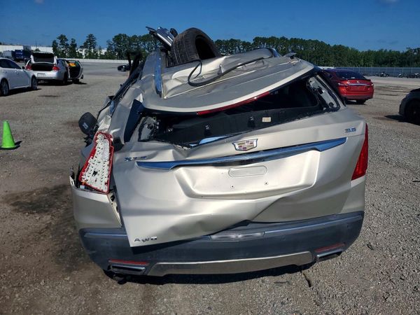 2017 CADILLAC XT5 Platinum — DIRR