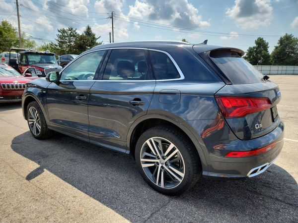 2020 AUDI Q5 E quattro Premium Plus