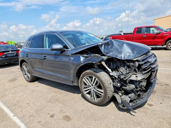 2020 AUDI Q5 E quattro Premium Plus