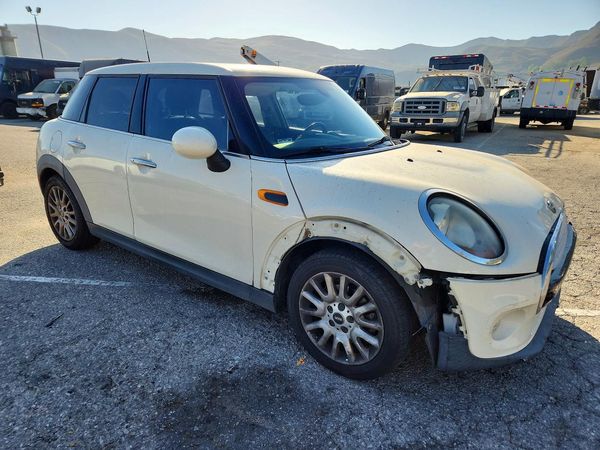 2015 MINI COOPER