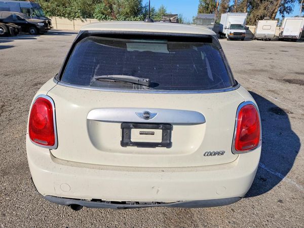 2015 MINI COOPER