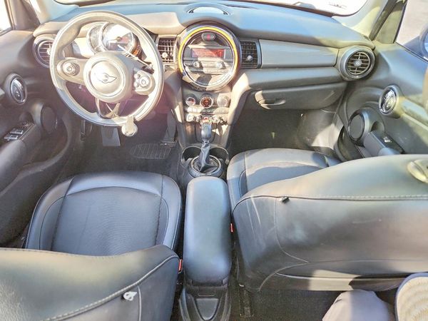 2015 MINI COOPER