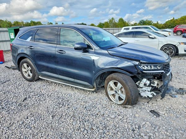 2022 KIA SORENTO LX — Passenger 3/4