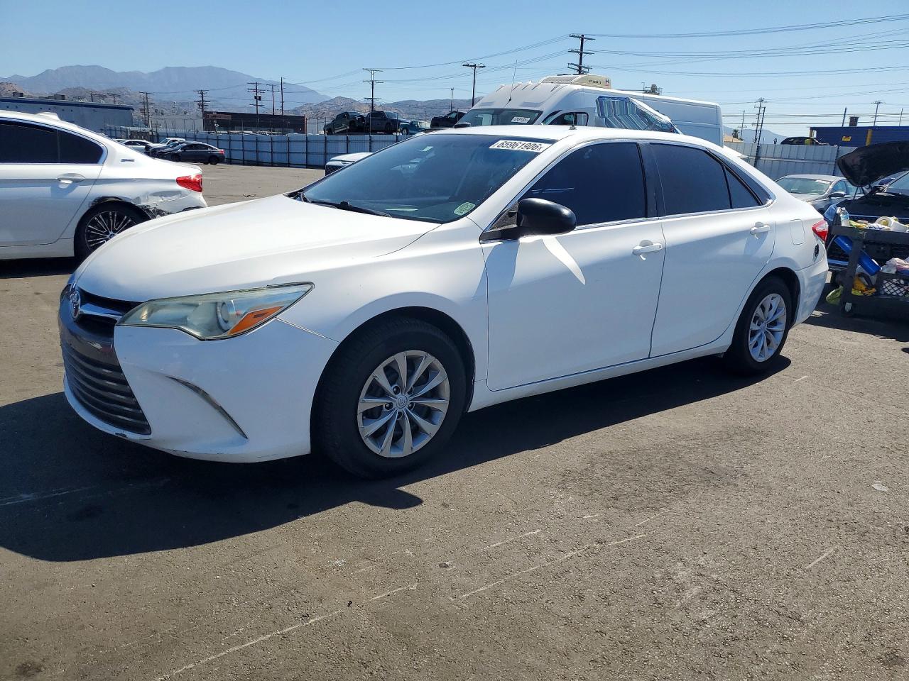 2015 TOYOTA CAMRY