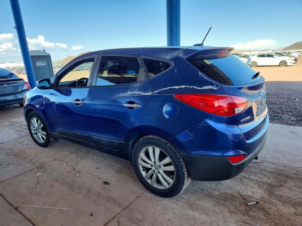 2012 HYUNDAI TUCSON GLS