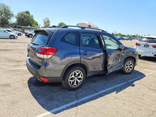 2021 SUBARU FORESTER