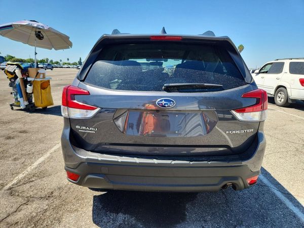 2021 SUBARU FORESTER