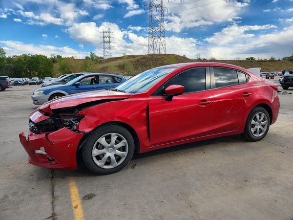 2015 MAZDA 3