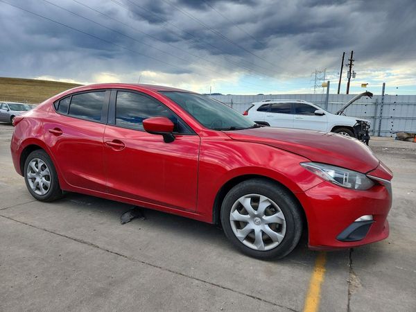 2015 MAZDA 3