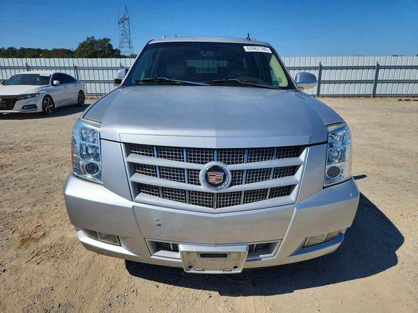 2013 CADILLAC ESCALADE ESV Premium — DIRF