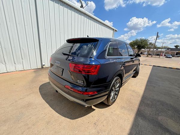 2017 AUDI Q7 quattro Premium Plus
