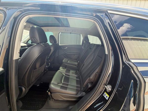 2017 AUDI Q7 quattro Premium Plus