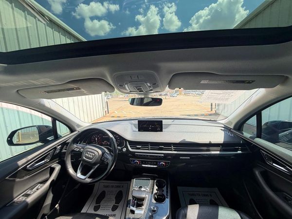 2017 AUDI Q7 quattro Premium Plus
