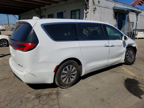 2022 CHRYSLER PACIFICA