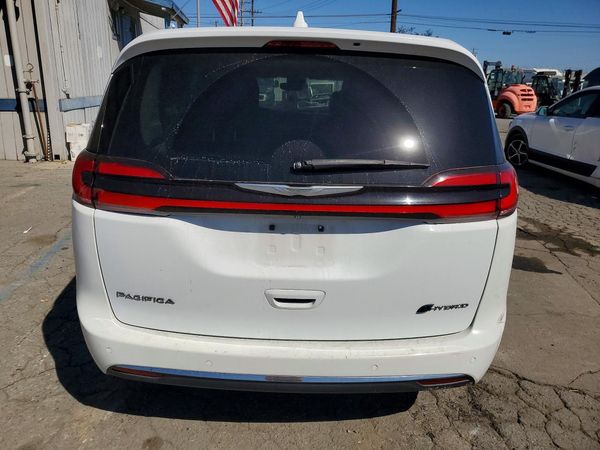 2022 CHRYSLER PACIFICA