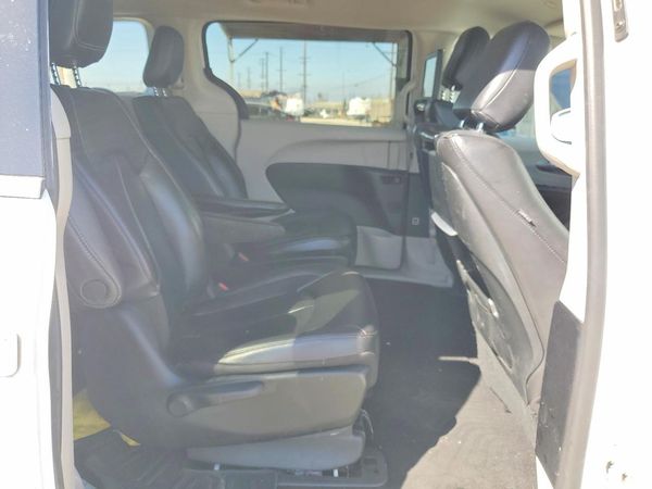 2022 CHRYSLER PACIFICA