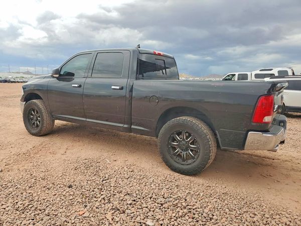 2018 RAM 1500 SLT