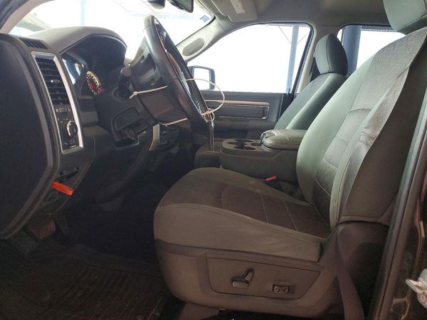 2018 RAM 1500 SLT