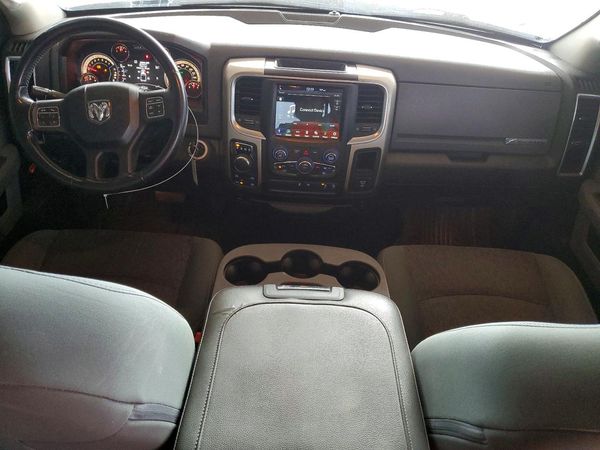 2018 RAM 1500 SLT