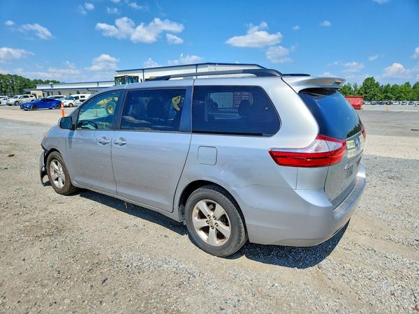 2017 TOYOTA SIENNA LE Mobility/LE