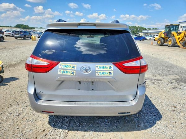 2017 TOYOTA SIENNA LE Mobility/LE