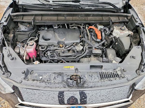 2023 TOYOTA HIGHLANDER — Engine bay