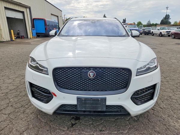 2018 JAGUAR F-PACE R Sport