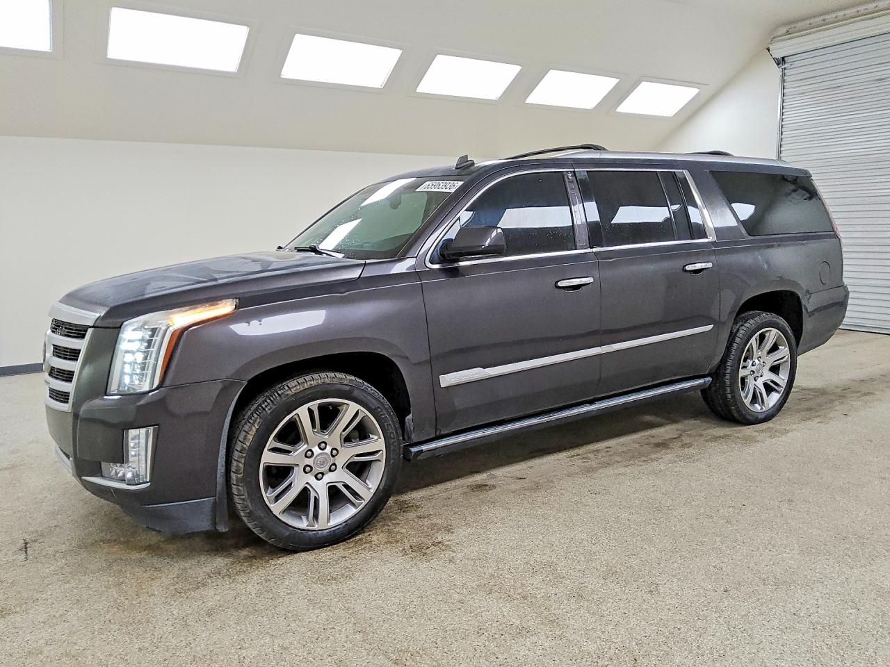 2015 CADILLAC ESCALADE — Front 3/4
