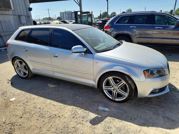 2012 AUDI A3 Premium Plus — Passenger 3/4