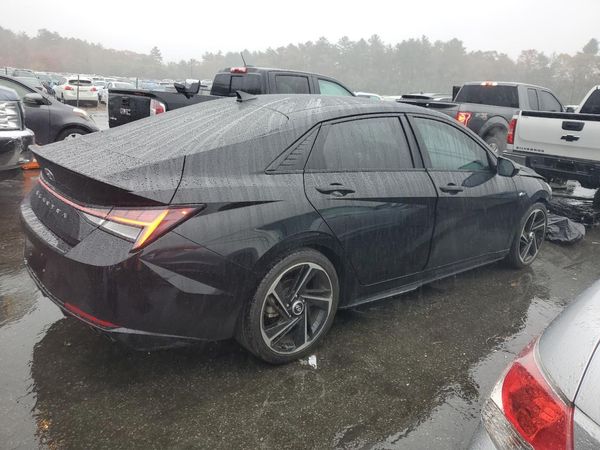 2022 HYUNDAI ELANTRA