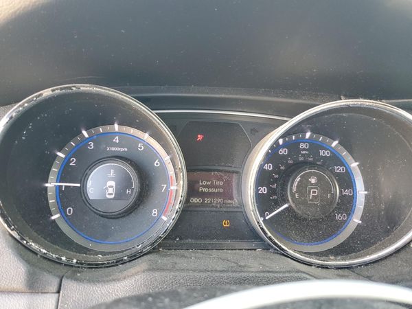 2013 HYUNDAI SONATA