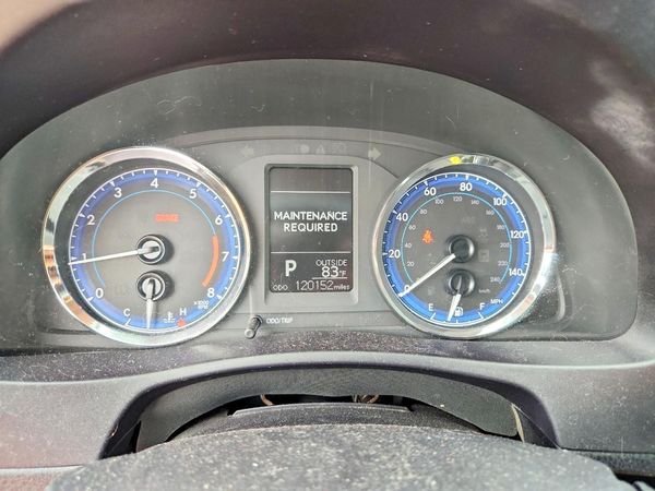 2017 TOYOTA COROLLA