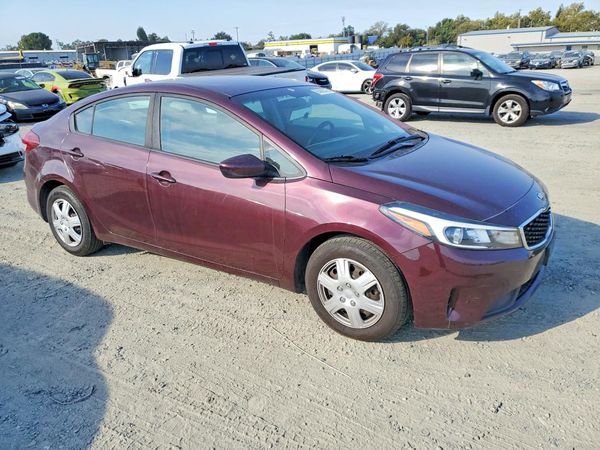 2018 KIA FORTE LX Base — Passenger 3/4