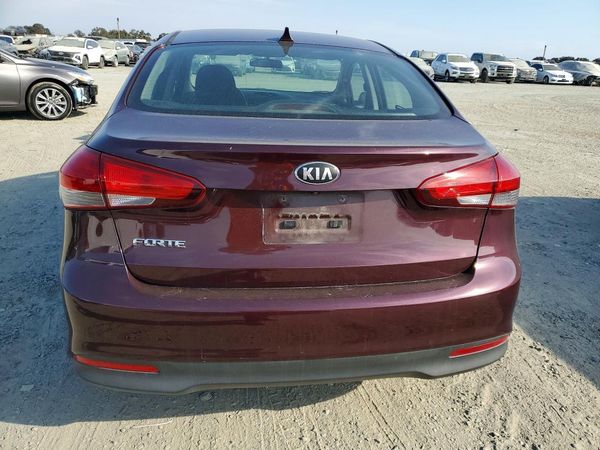 2018 KIA FORTE LX Base — DIRR