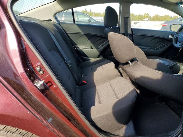 2018 KIA FORTE LX Base — PSRS