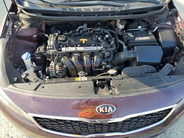 2018 KIA FORTE LX Base — Engine bay