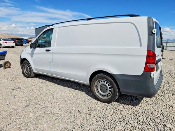 2018 MERCEDES-BENZ METRIS