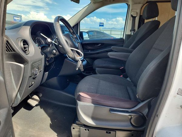 2018 MERCEDES-BENZ METRIS