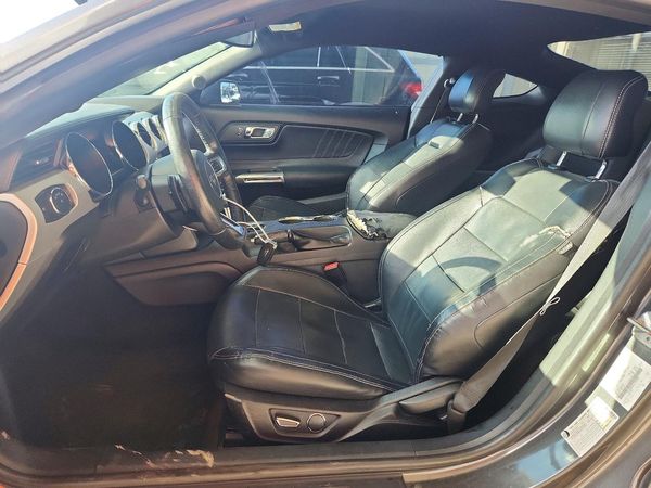 2017 FORD MUSTANG I4 Coupe — DENT
