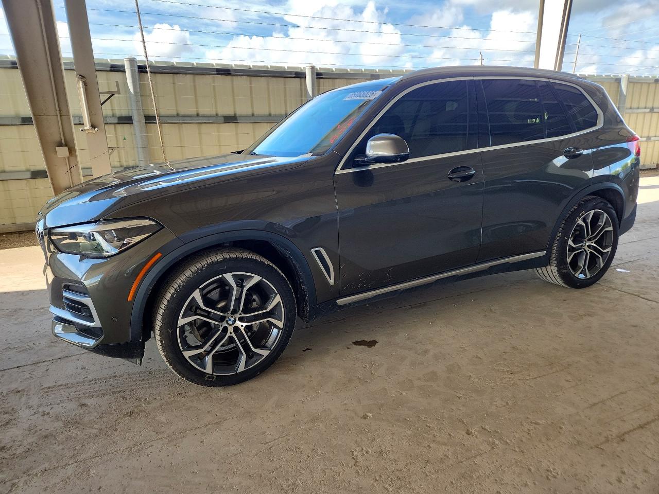 2022 BMW X5 sDrive40i
