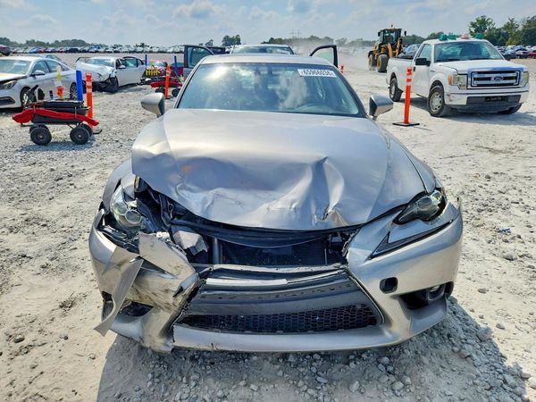 2016 LEXUS IS