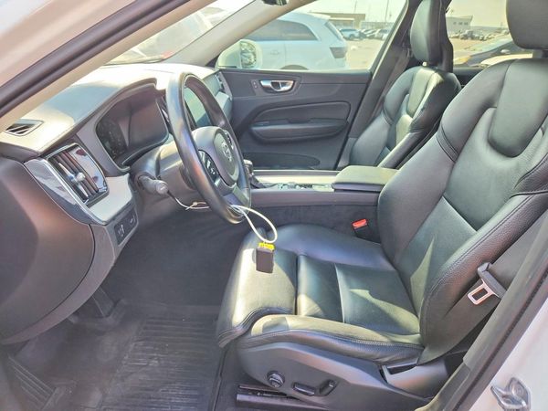 2018 VOLVO XC60 Inscription — DENT