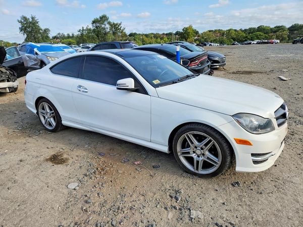 2014 MERCEDES-BENZ C C250 — Passenger 3/4