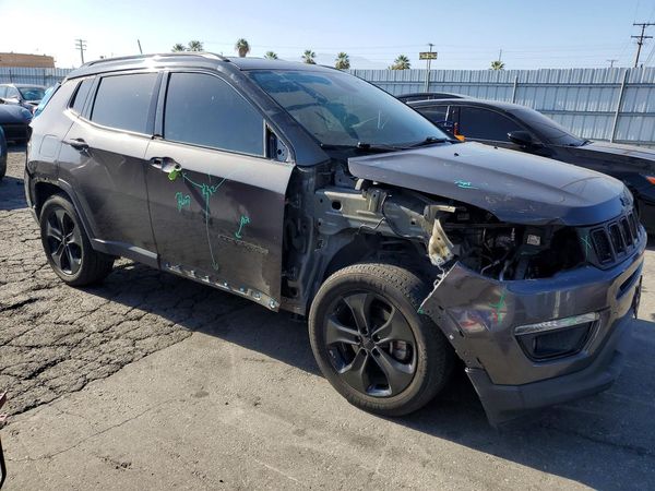 2021 JEEP COMPASS — Passenger 3/4
