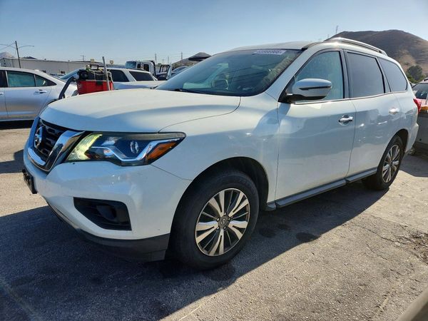 2018 NISSAN PATHFINDER — Front 3/4
